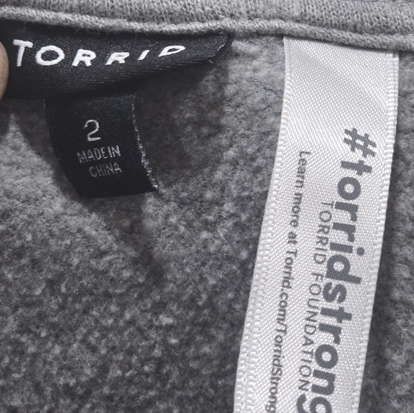 Torrid Strong Live Love Sweat Shirt Hoodie Sz 2 - Picture 11 of 11